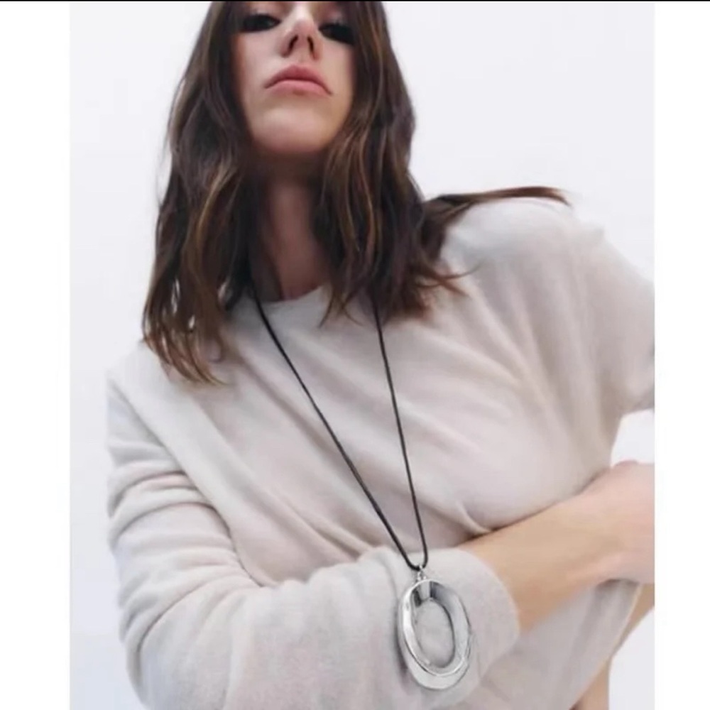 Silver Circle Pendant Necklace
